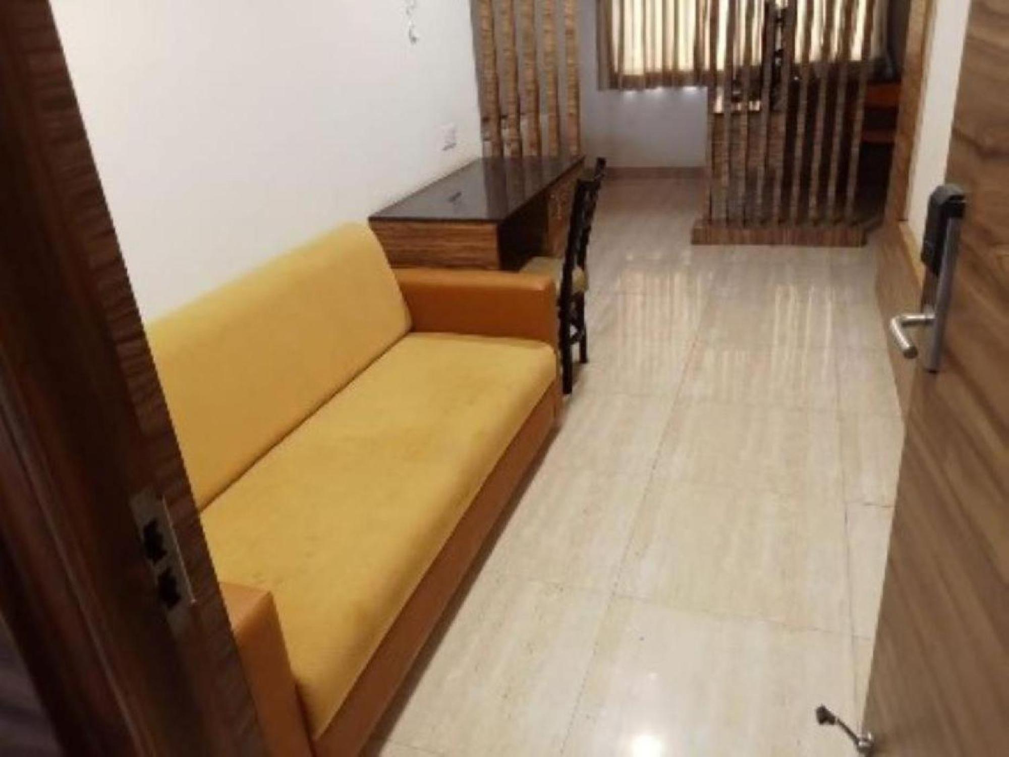 Hotel Residenza Adhikrishna Arcade Erode Esterno foto